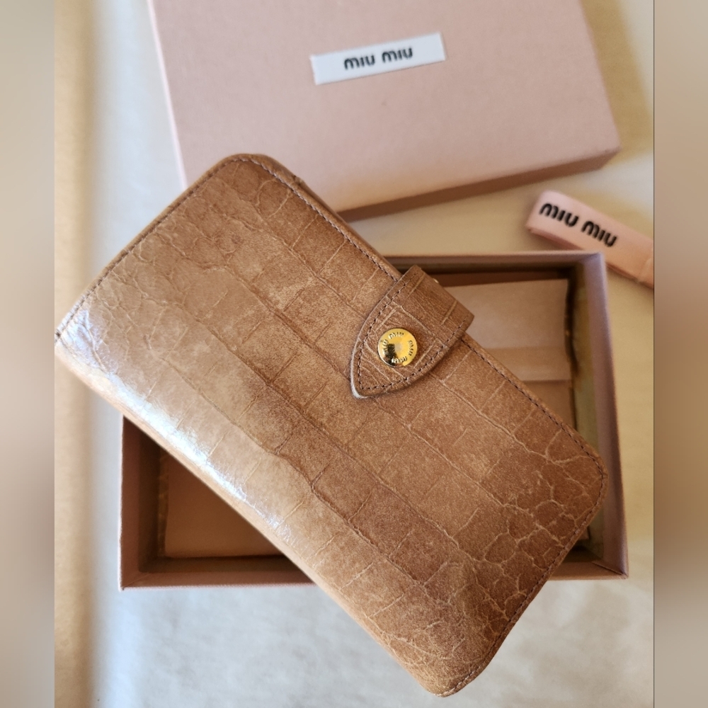 Miu Miu Brown Croc Embossed Leather Wallet
